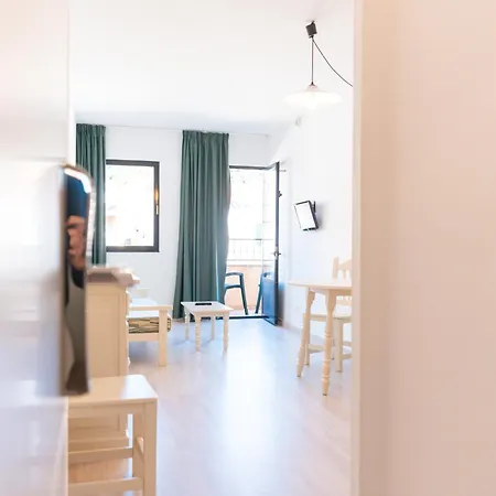 Aparthotel Loar
